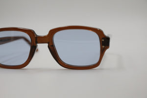 Signature 80s Sunglasses / Light Blue