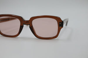 Signature 80s Sunglasses / Pink Beige
