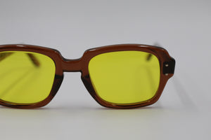 Signature 80s Sunglasses / Yellow